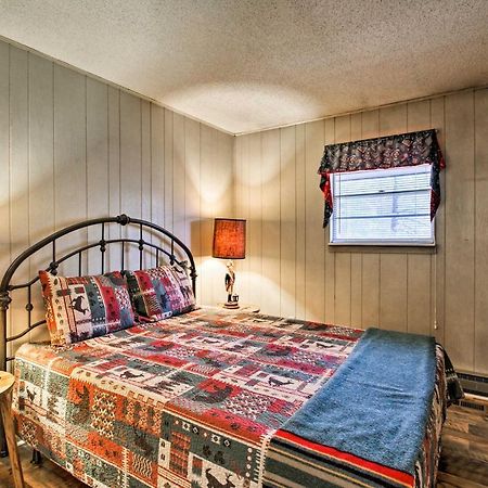 Quiet Cabin With Mountain Views About 3 Mi To 개틀린버그 외부 사진