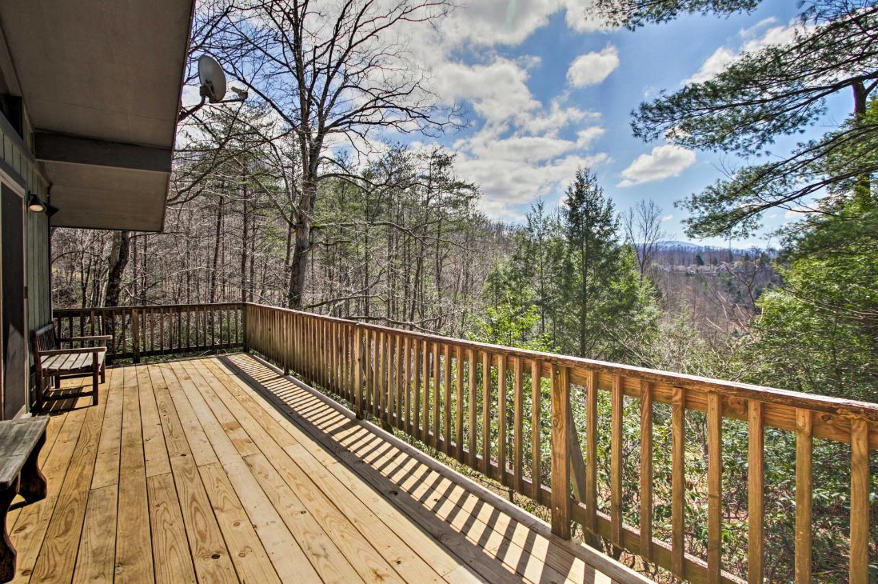 Quiet Cabin With Mountain Views About 3 Mi To 개틀린버그 외부 사진